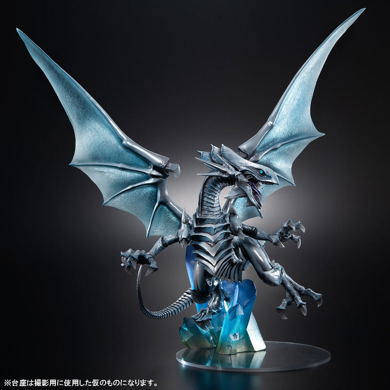 Yu-Gi-Oh! Duel Monsters Art Works Monsters Blue Eyes White Dragon Holographic Edition