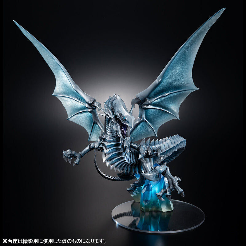 Yu-Gi-Oh! Duel Monsters Art Works Monsters Blue Eyes White Dragon Holographic Edition