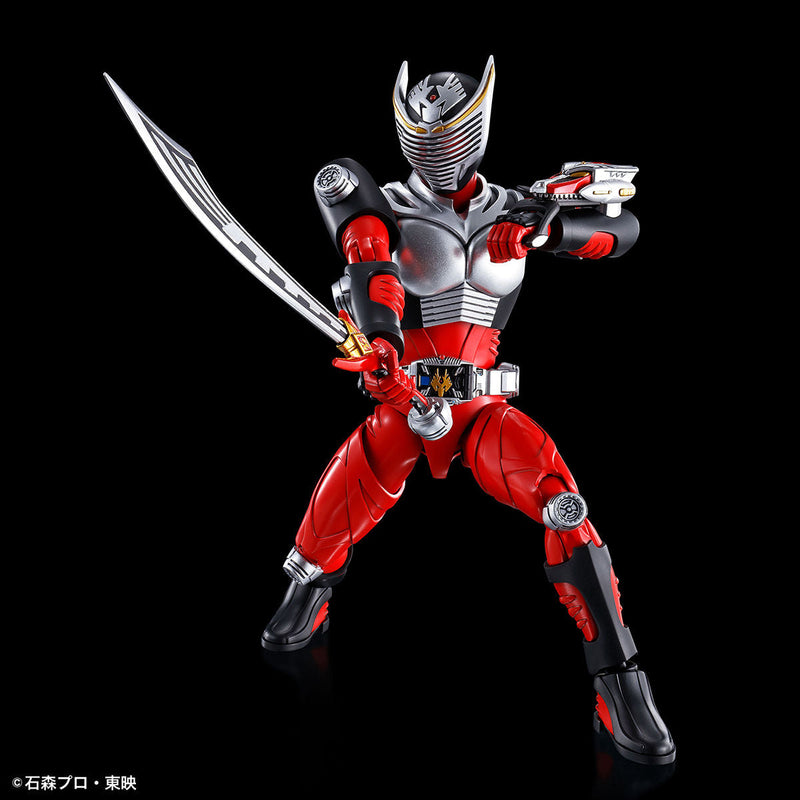 Figure Rise Standard Kamen Ryuki with Dragreder