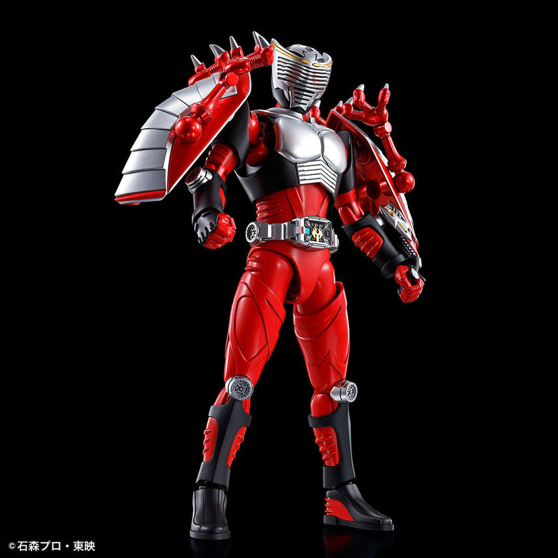 Figure Rise Standard Kamen Ryuki with Dragreder