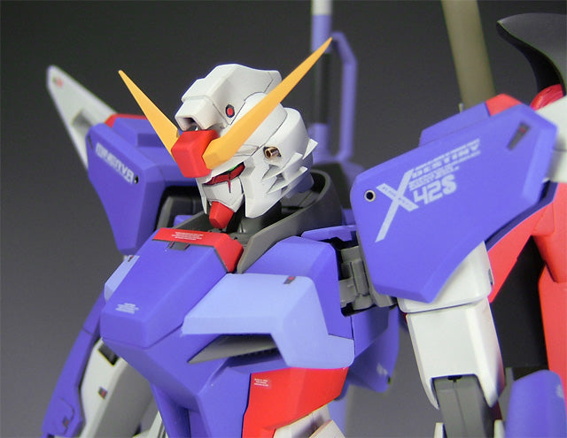 MG 1/100 Destiny Gundam