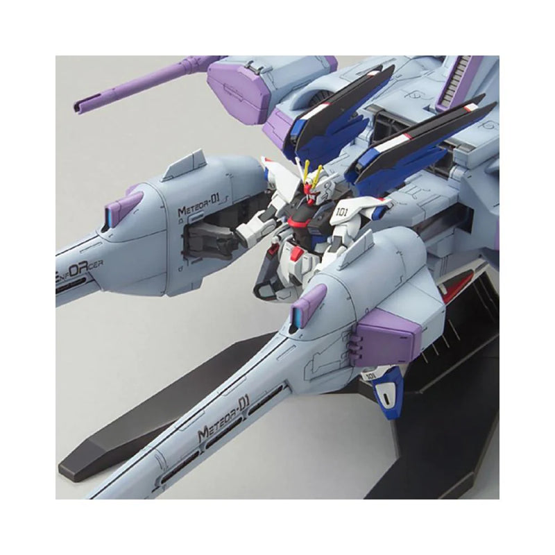 1/144 HG Meteor Unit + Freedom Gundam