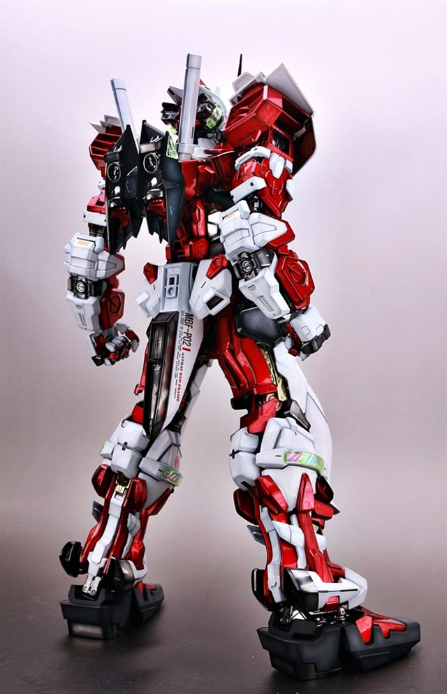 PG 1/60 Gundam Astray Red Frame