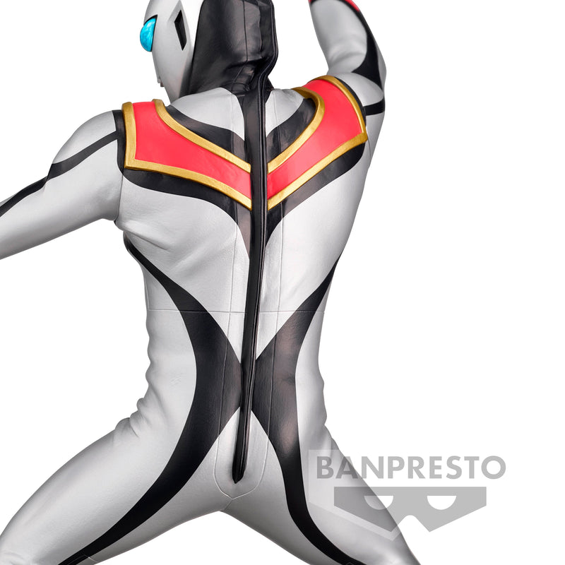 Ultraman Tiga Hero's Brave Statue Figure Evil Tiga