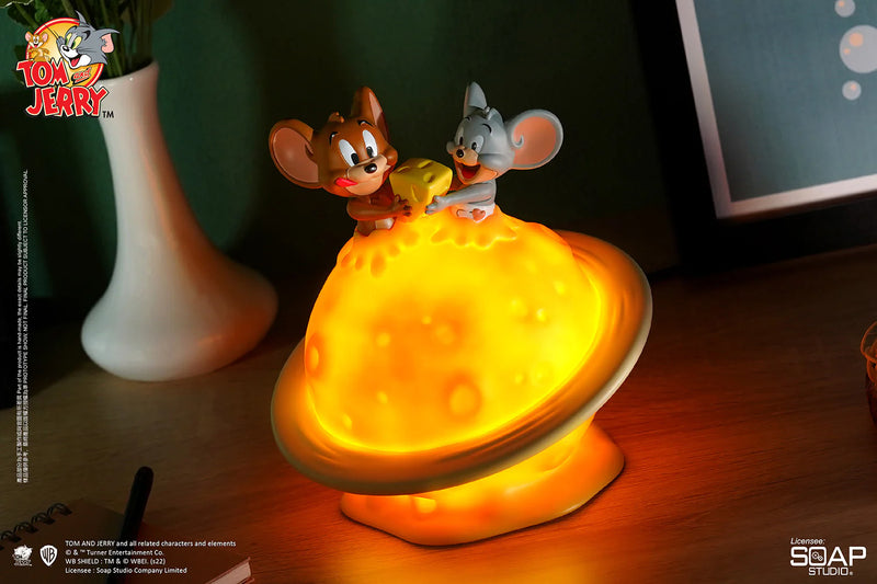 Soap Studio Tom and Jerry - Jerry and Tuffy Cheese Planet USB Night Light