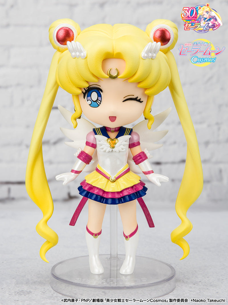 Sailor Moon Figuarts Mini Eternal Sailor Moon -Cosmos Edition-